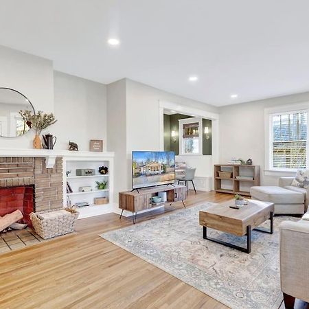 Historic Family Getaway Mins From Downtown Villa Birmingham Eksteriør billede